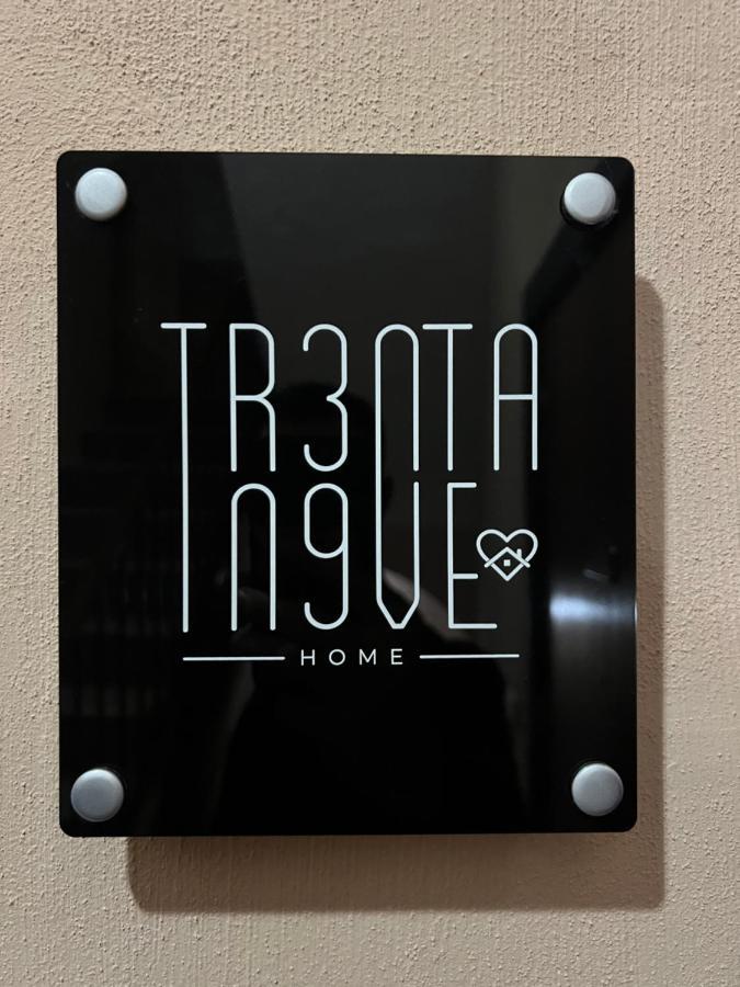 Trentanove * Napels